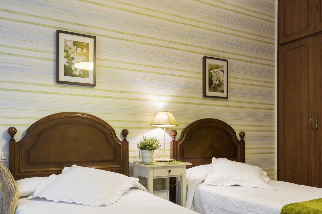 Hostal La Carballinesa Santiago de Compostela Dış mekan fotoğraf