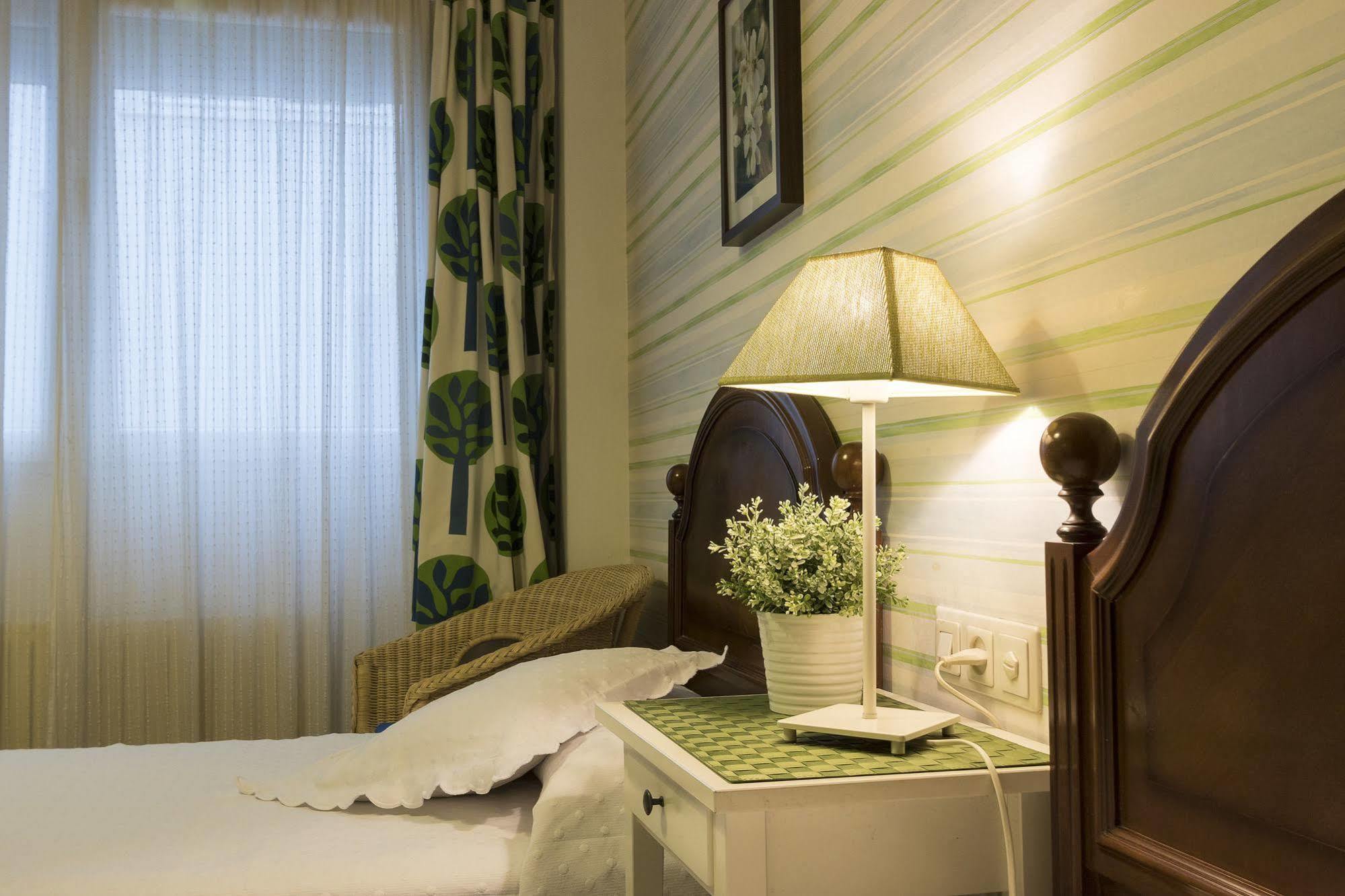 Hostal La Carballinesa Santiago de Compostela Dış mekan fotoğraf