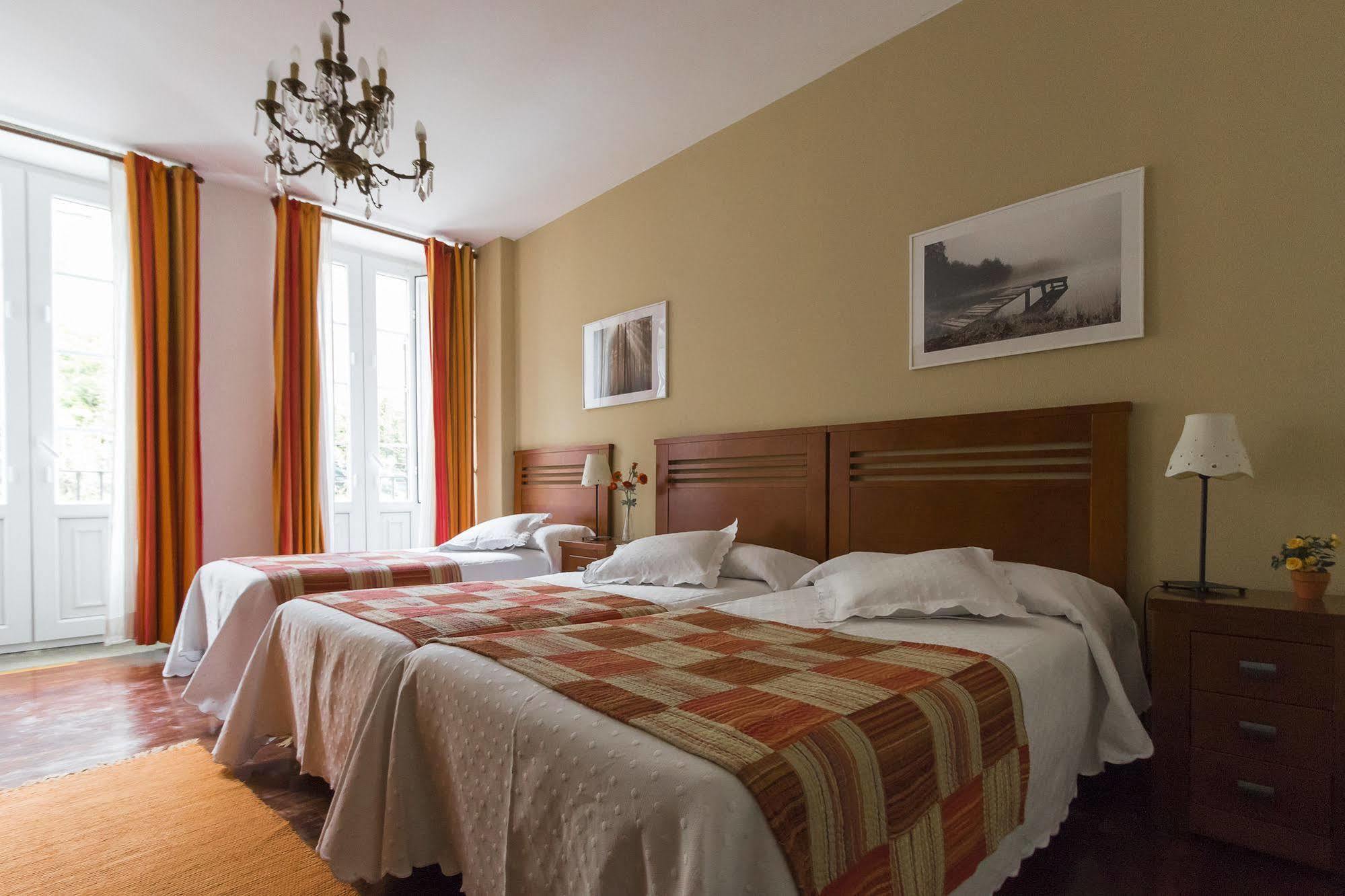 Hostal La Carballinesa Santiago de Compostela Dış mekan fotoğraf
